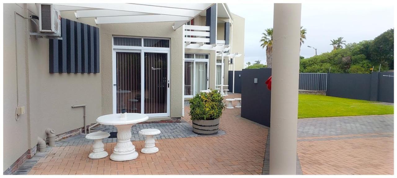 Beachwood Inn Melkbosstrand Fokváros Kültér fotó